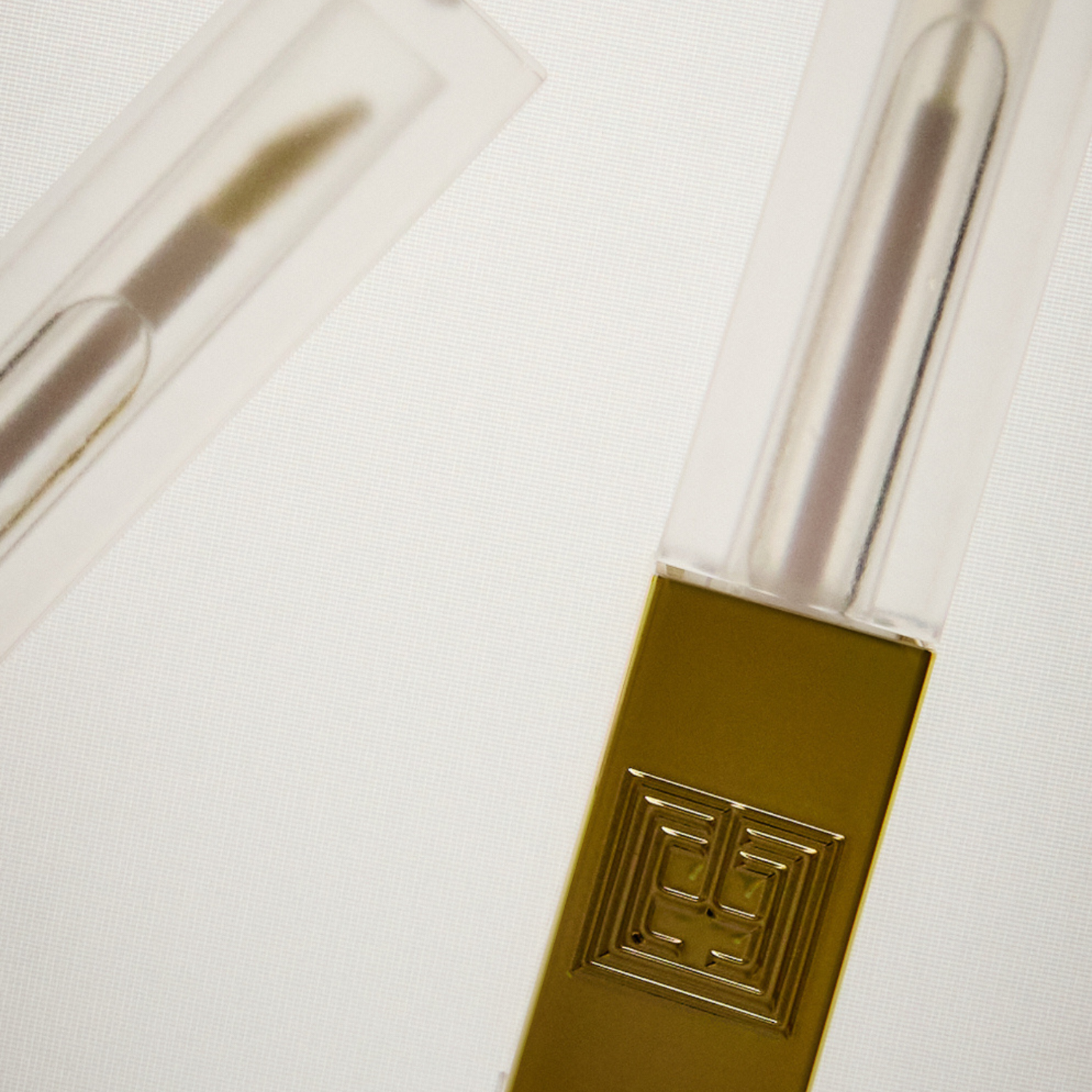 Stylised image of the Multi-Peptide Growth Serum