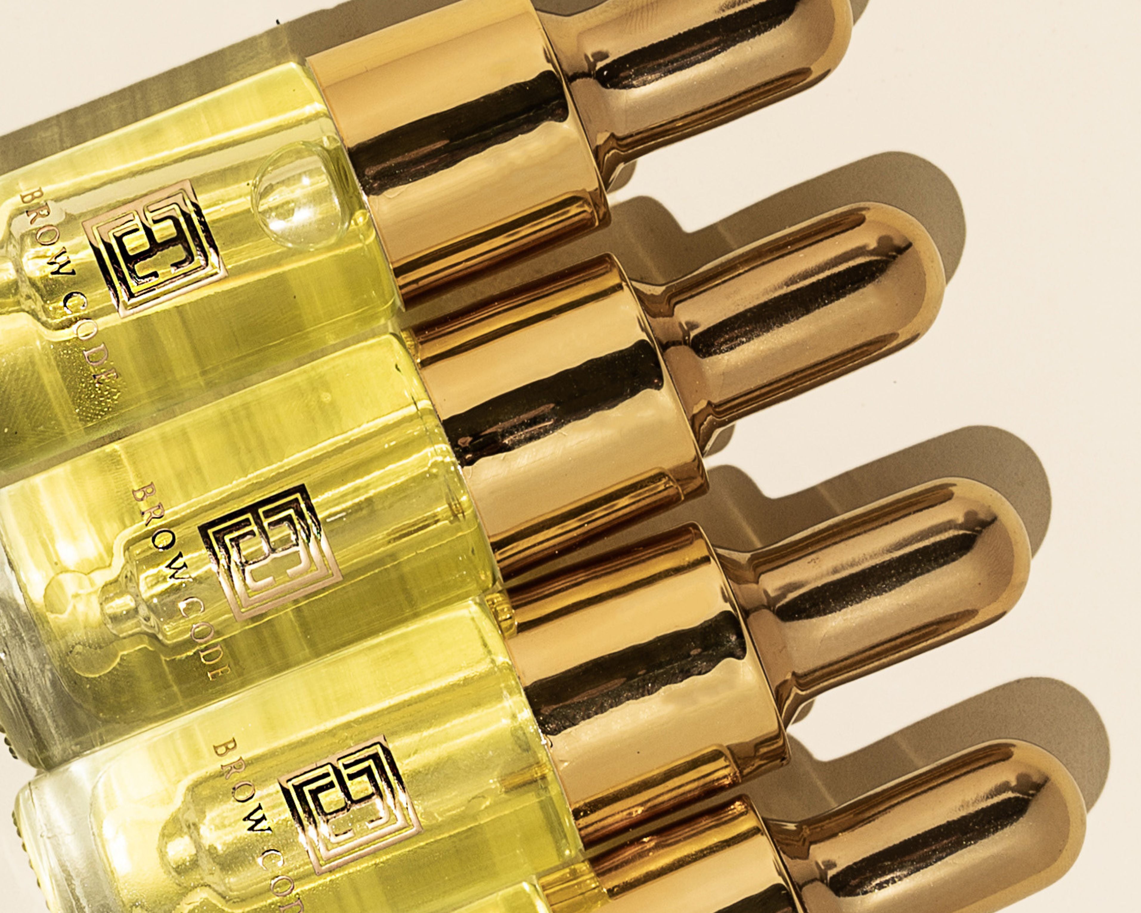 Apply Brow Gold Oil